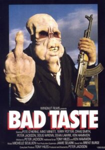 دانلود فیلم Bad Taste 1987388435-1928779026