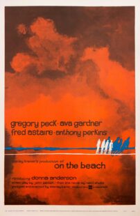 دانلود فیلم On the Beach 1959399529-1353670369